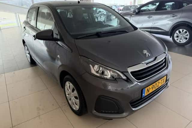Peugeot 108 (2022) thumbnail 2