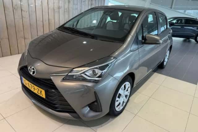 Toyota Yaris (2019) thumbnail 1