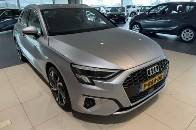 Audi A3 (2022) thumbnail 2