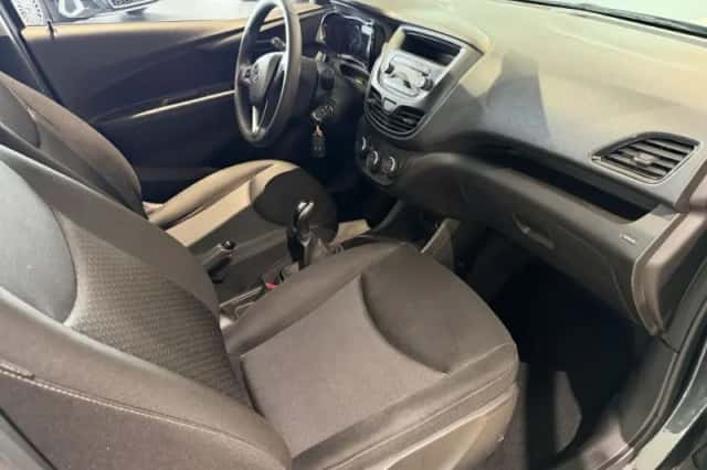Opel Karl (2018) thumbnail 3