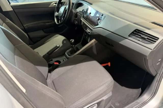 Volkswagen Polo (2018) thumbnail 2