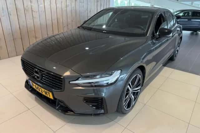 Volvo S60 (2022) thumbnail 1