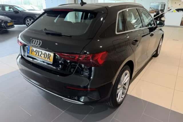 Audi A3 (2022) thumbnail 4
