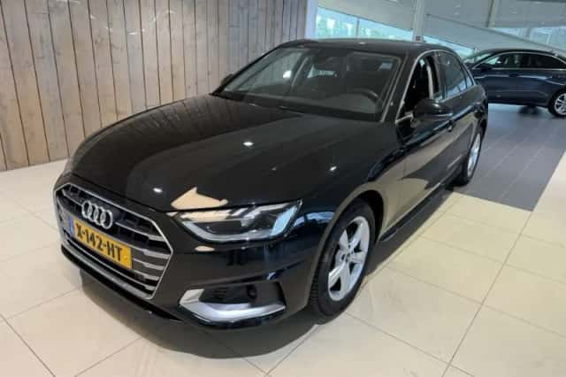 Audi A4 (2023) thumbnail 1