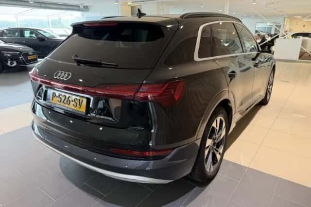Audi e-tron (2022) thumbnail 3
