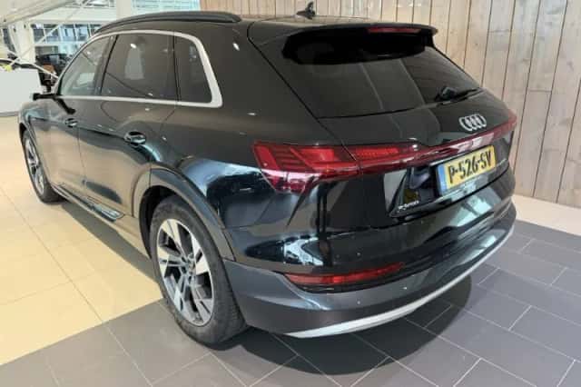 Audi e-tron (2022) thumbnail 4
