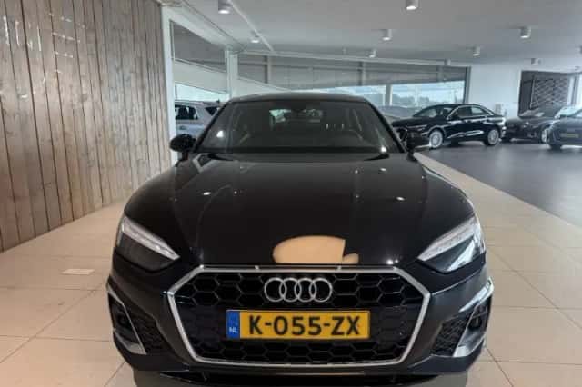 Audi A5 (2021) thumbnail 2