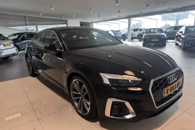 Audi A5 (2021) thumbnail 3