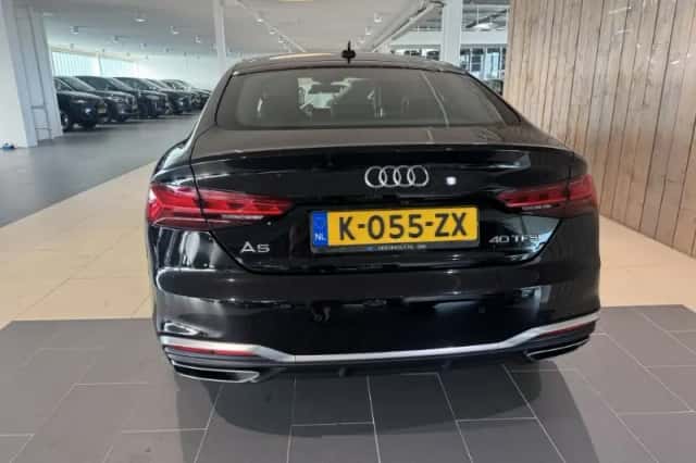 Audi A5 (2021) thumbnail 4