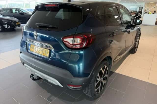 Renault Captur (2019) thumbnail 3