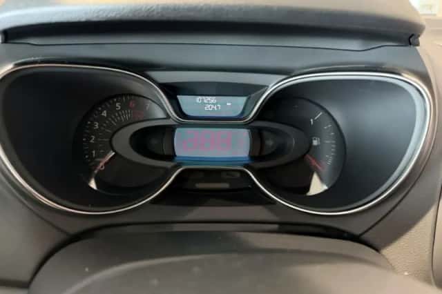 Renault Captur (2019) thumbnail 6