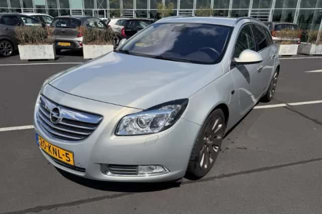 Opel Insignia (2010) thumbnail 1