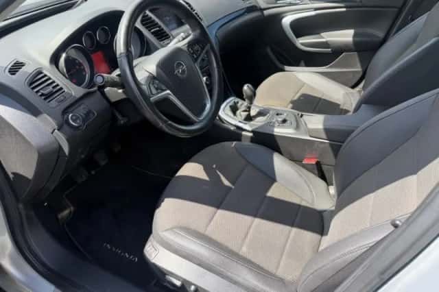 Opel Insignia (2010) thumbnail 6
