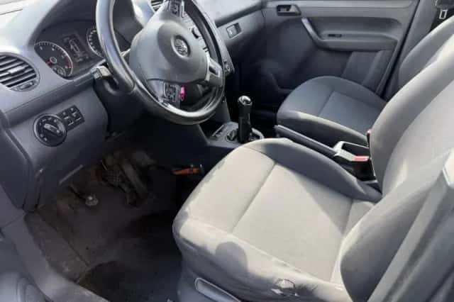 Volkswagen Caddy (2014) thumbnail 6