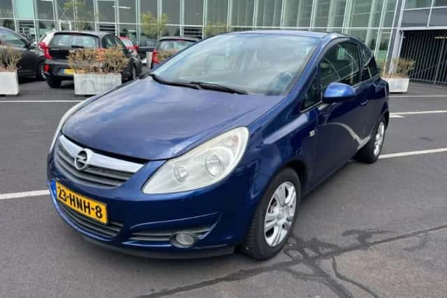 Opel Corsa (2009) thumbnail 1
