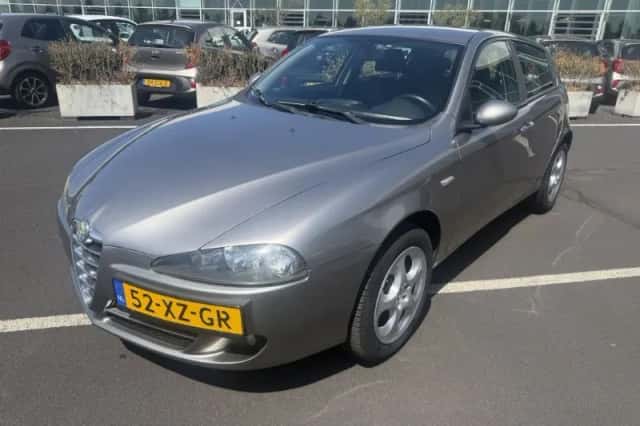 Alfa Romeo 147 (2007) thumbnail 1