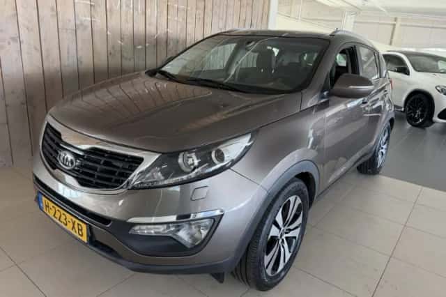 Kia Sportage (2011) thumbnail 1