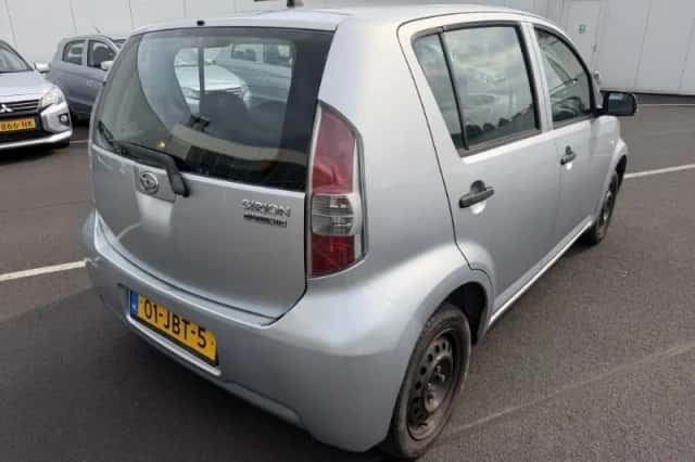 Daihatsu Sirion (2009) thumbnail 4