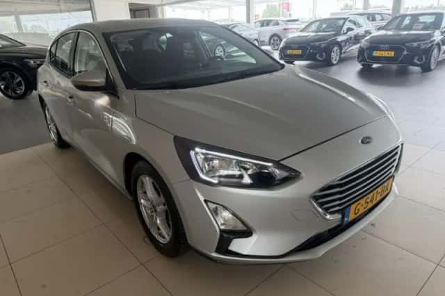 Ford Focus (2019) thumbnail 2