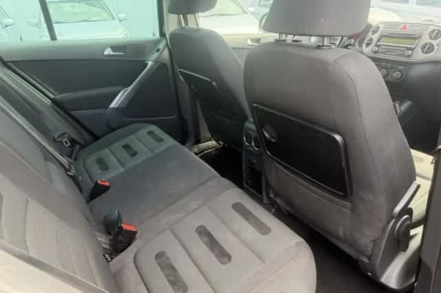 Volkswagen Tiguan (2009) thumbnail 4