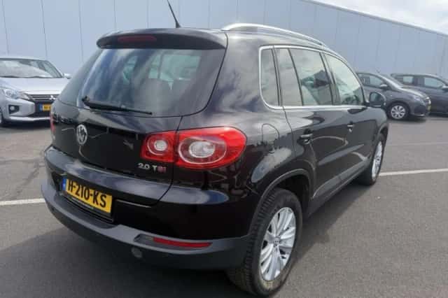Volkswagen Tiguan (2009) thumbnail 5