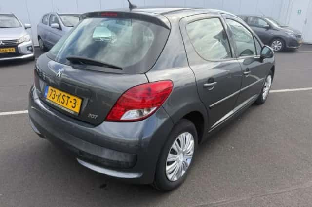 Peugeot 207 (2010) thumbnail 4
