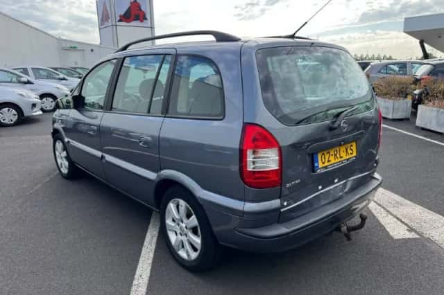 Opel Zafira (2005) thumbnail 6