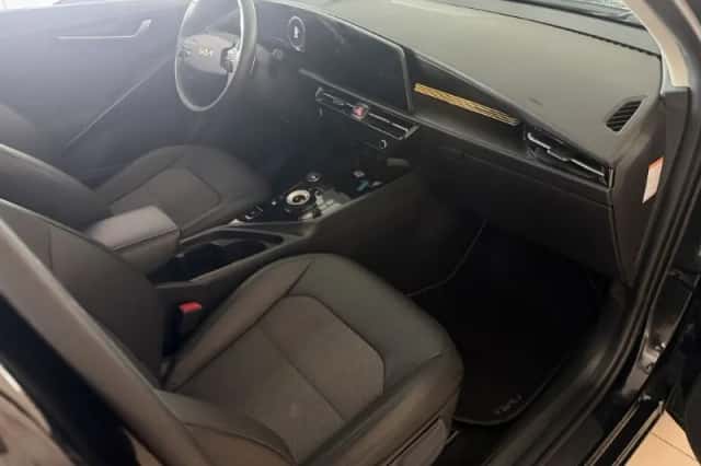 Kia Niro EV (2023) thumbnail 3