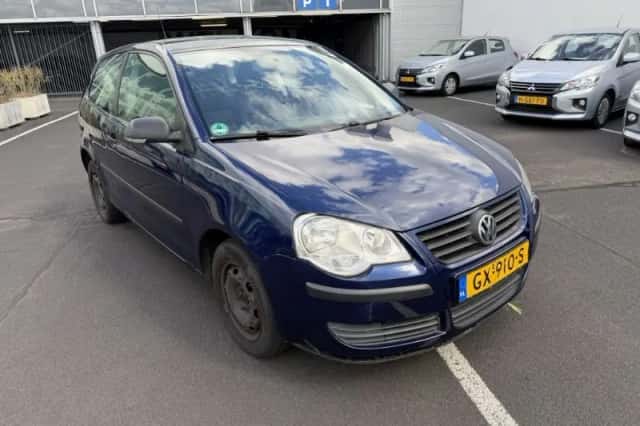 Volkswagen Polo (2006) thumbnail 2