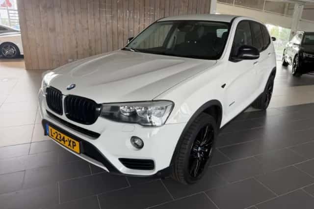 BMW X3 (2015) thumbnail 1