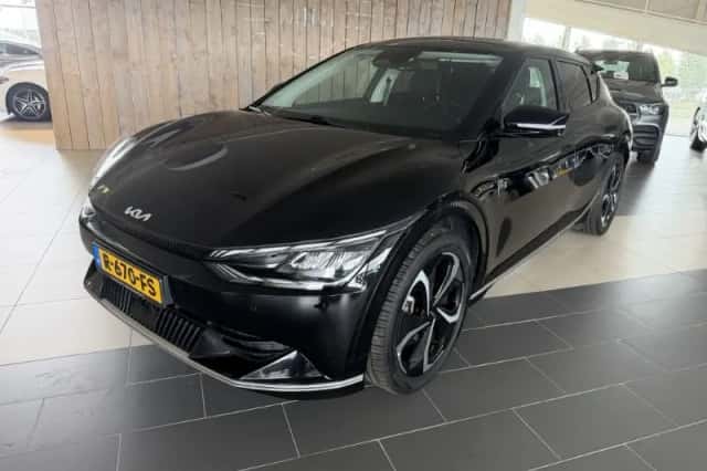 Kia EV6 (2022) thumbnail 1