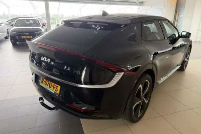 Kia EV6 (2022) thumbnail 4