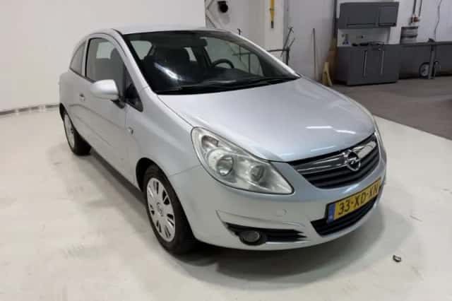 Opel Corsa (2007) thumbnail 2