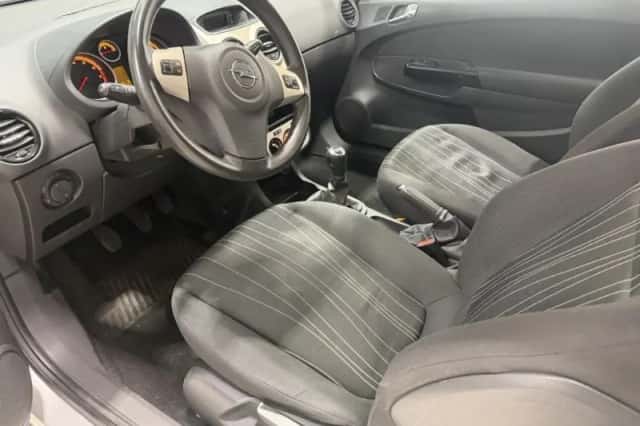 Opel Corsa (2007) thumbnail 6