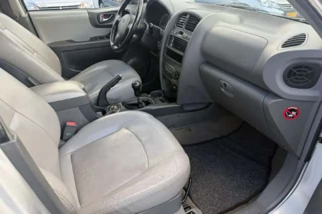 Hyundai Santa Fe (2006) thumbnail 3