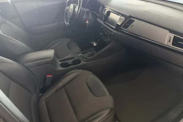 Kia Niro (2019) thumbnail 3