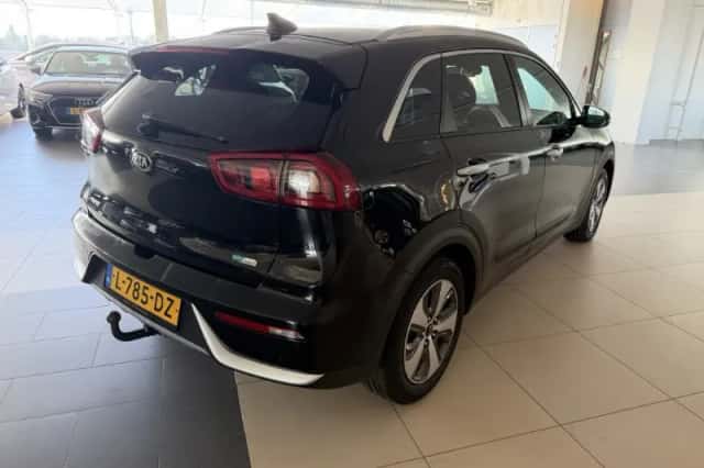 Kia Niro (2019) thumbnail 4