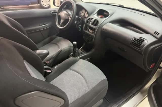 Peugeot 206 (2005) thumbnail 3