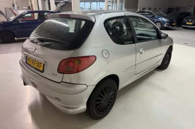 Peugeot 206 (2005) thumbnail 4