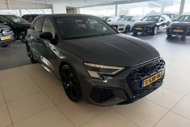 Audi S3 (2022) thumbnail 3