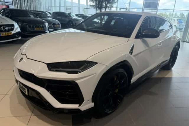 Lamborghini Urus (2021) thumbnail 1