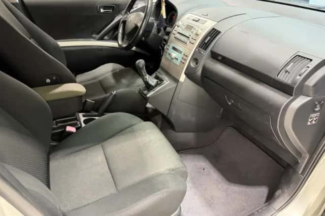 Toyota Verso (2006) thumbnail 3