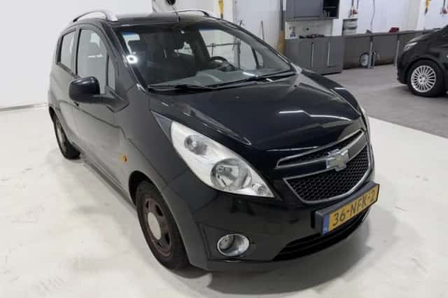 Chevrolet Spark (2010) thumbnail 2