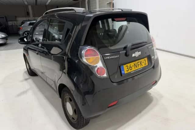Chevrolet Spark (2010) thumbnail 5