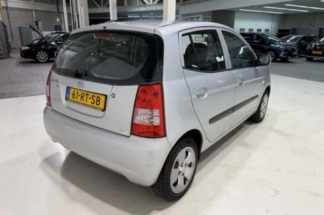 Kia Picanto (2005) thumbnail 4