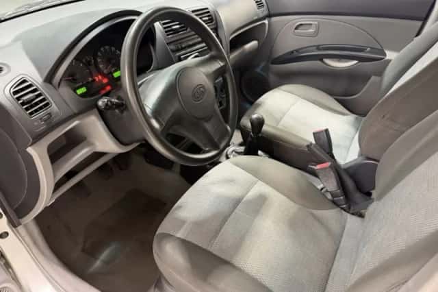 Kia Picanto (2005) thumbnail 6