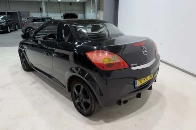 Opel Tigra (2005) thumbnail 5