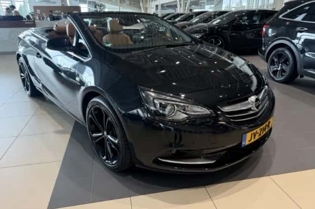 Opel Cascada (2016) thumbnail 1