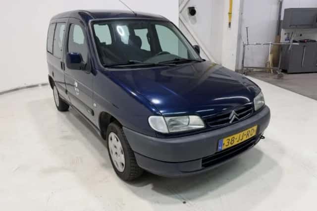 Citroën Berlingo (2002) thumbnail 2