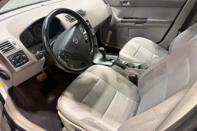 Volvo V50 (2004) thumbnail 6